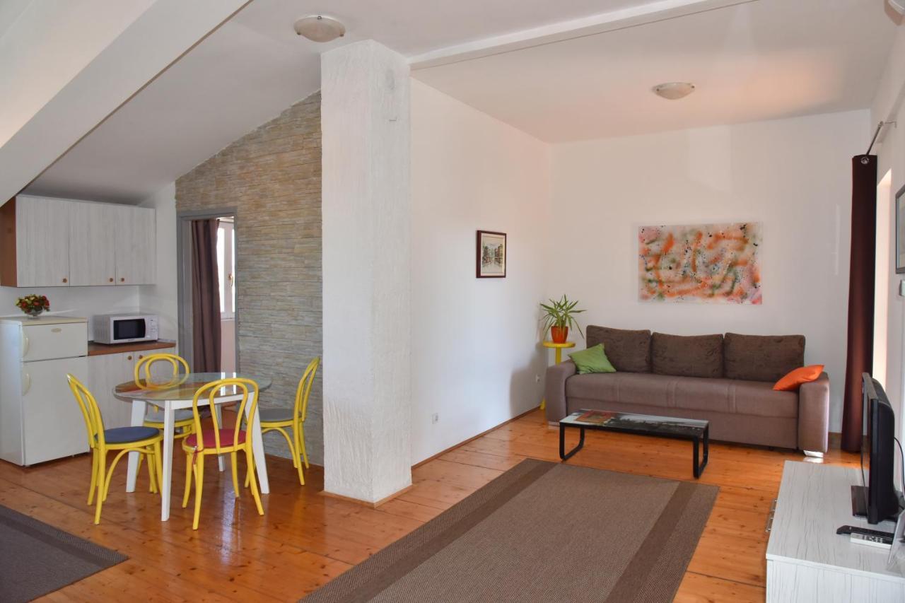 Apartman Piero *
